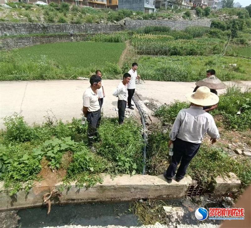 聚焦环保治理难点 岩口在行动