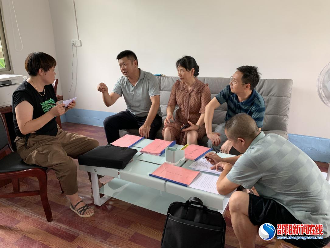 洞口县残联深入县惠仁残疾人托养服务中心督察指导工作