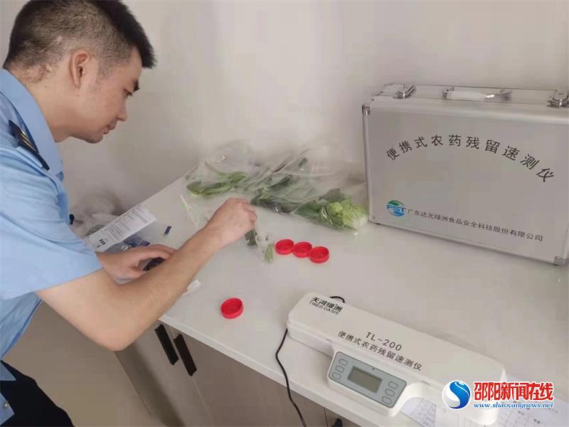 邵东市监局灵官殿市监所开展农副产品快检工作