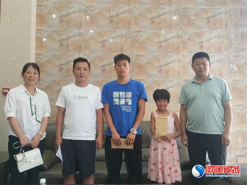 洞口县残联到邵阳学院联慰问集训残疾运动员