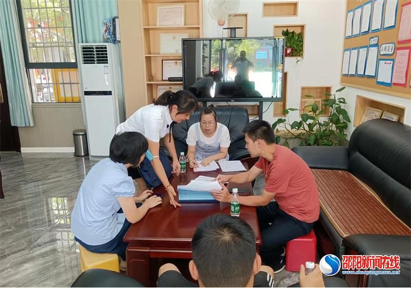 新邵县：念好“常字诀”全力抓好校车安全工作
