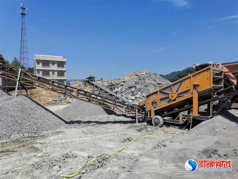 洞口县：“利剑行动”志愿者力助防范化解生态环境风险隐患
