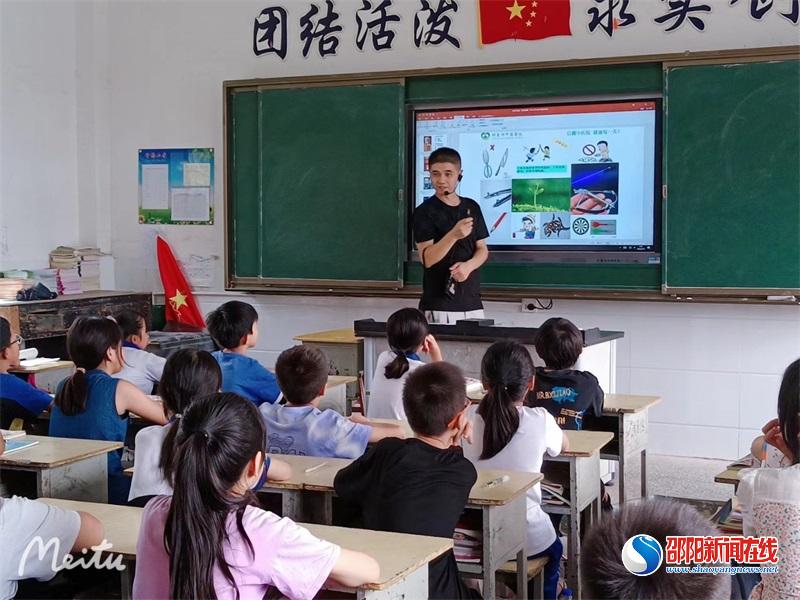 邵东市魏家桥镇：中医进校园  国粹伴成长