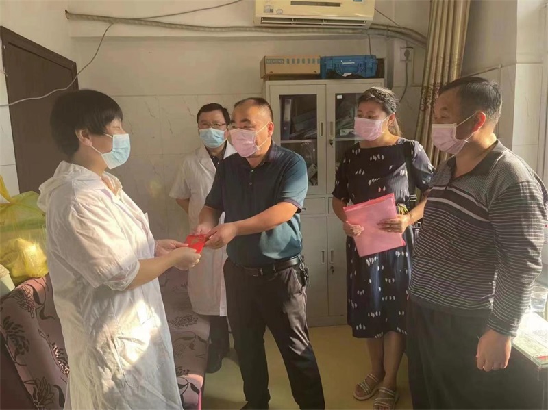 新邵县卫生健康局、县计生协会开展“小善举·大爱心”慰问活动