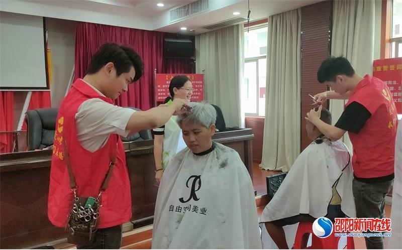 邵东市杨桥镇新时代文明实践所开展志愿服务活动