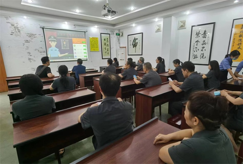 新宁法院：参观禁毒教育基地 筑牢禁毒思想防线