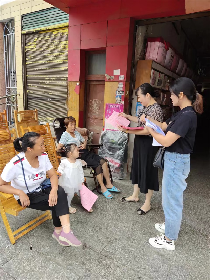 洞口县石江镇：禁毒宣传进小区