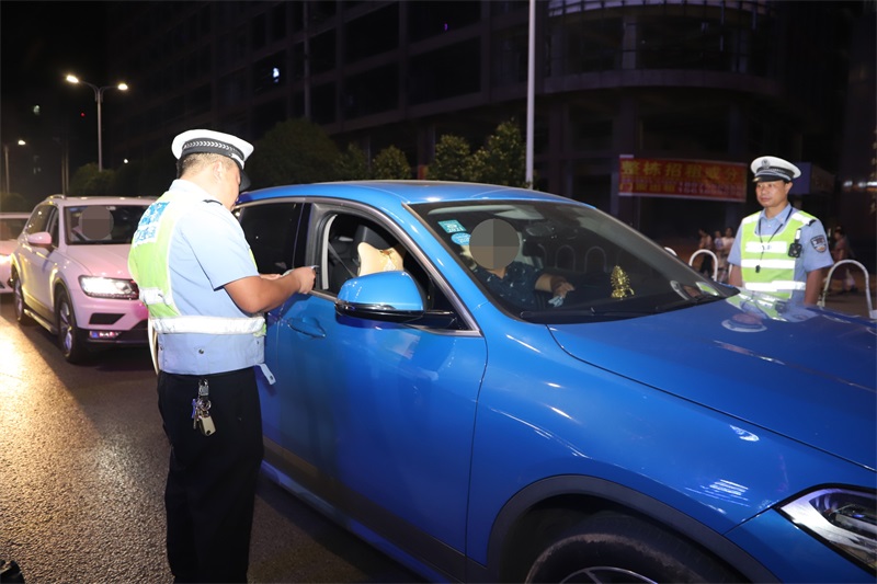 邵东交警开展酒驾、醉驾整治统一行动，查获酒驾10起