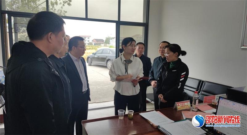 洞口县：郭向荣到花古街道督导乡村振兴工作
