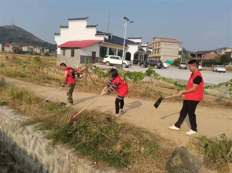 武冈市秦桥镇：以河湖“清四乱”助力河长制常清