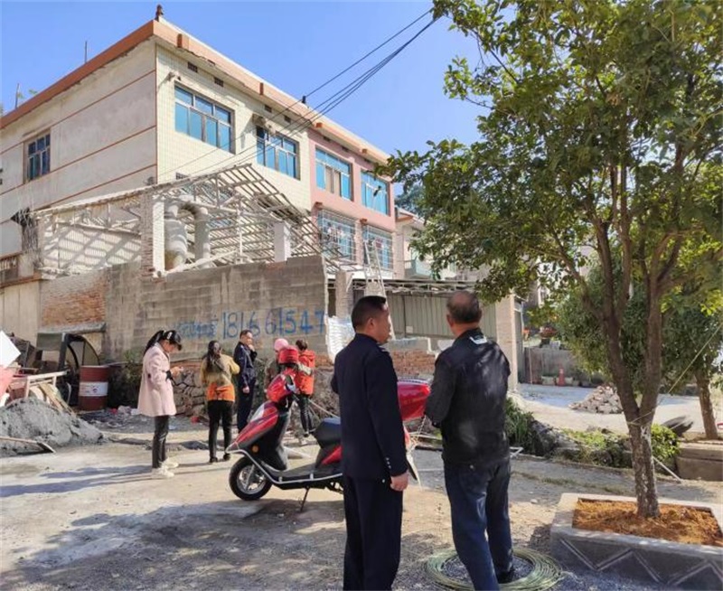 武冈市龙溪镇：环保整治“利剑”行动正当时