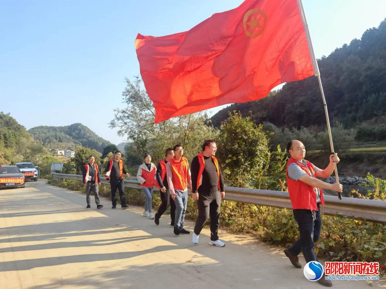 新宁县巡田乡：保护碧水清河，志愿者在行动