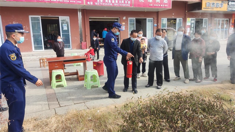 洞口县花古街道幸福小区开展消防知识宣讲