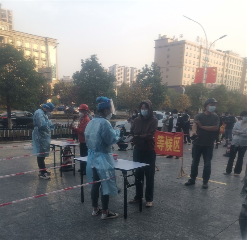 平安财险邵阳中支凝心聚力抗疫情