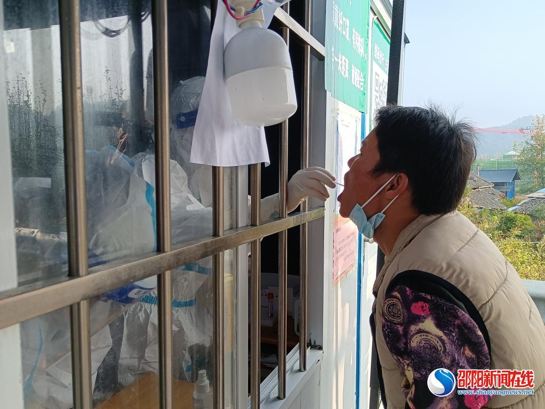 绥宁县：抓好落地检 织牢疫情防控网