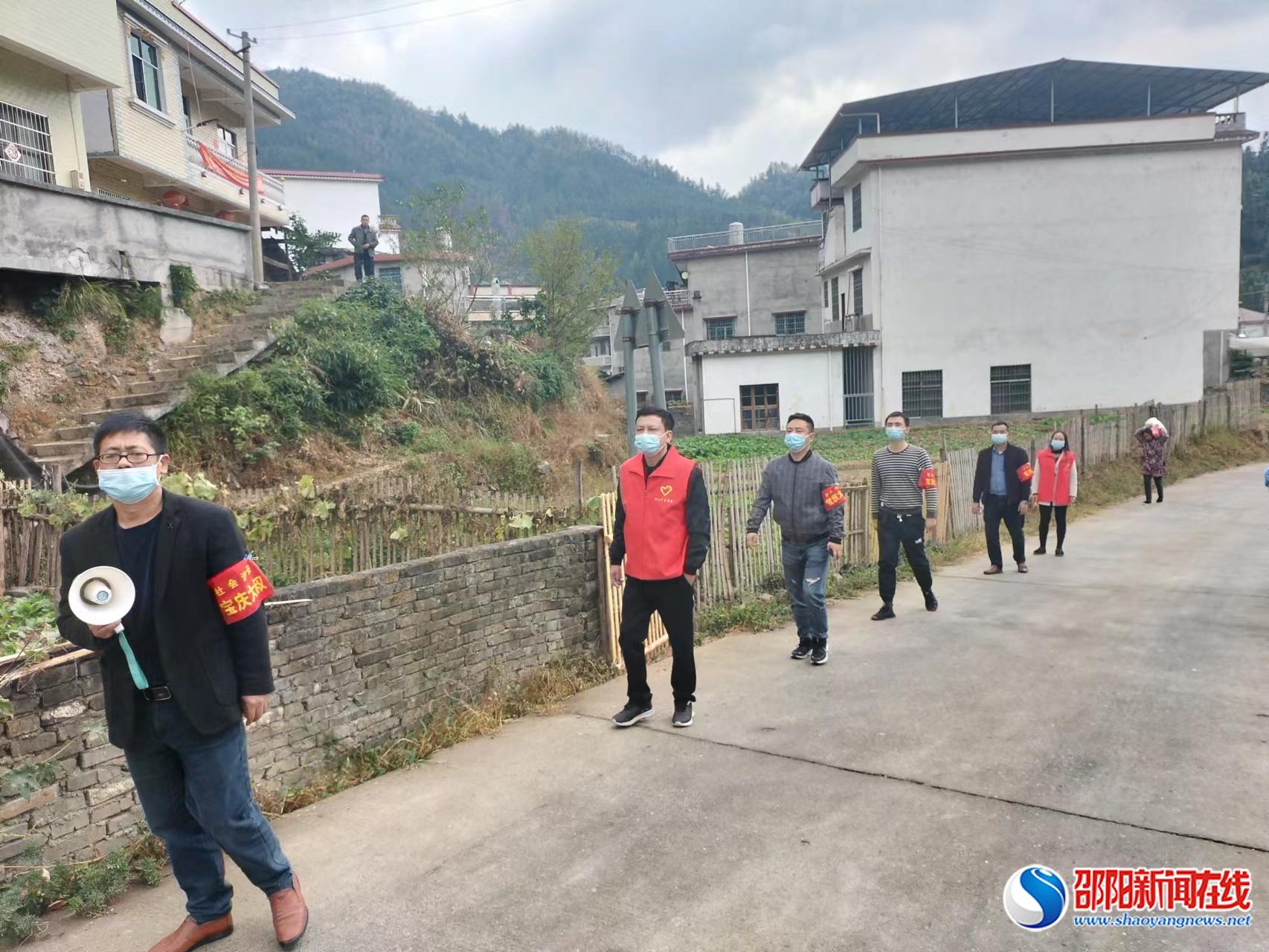 洞口县桐山乡：我为群众办实事，小分队在行动