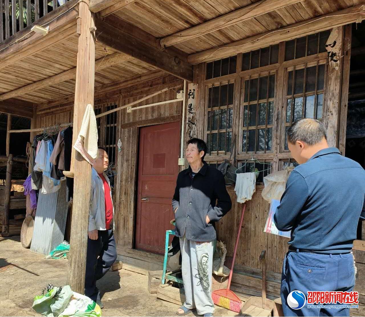 洞口县桐山乡万里村：将自建房安全隐患摸排整治工作做实做细
