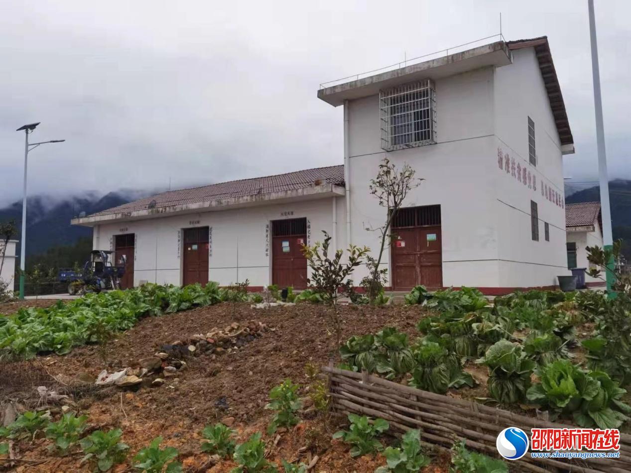 洞口县石柱镇做好易地扶贫搬迁“后半篇文章”
