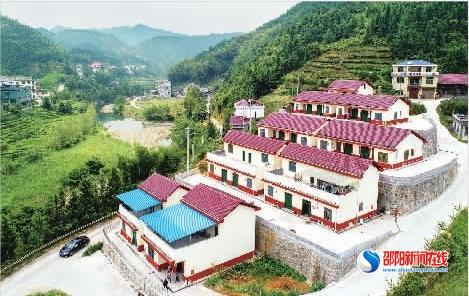 洞口县古楼乡古楼村多措并举强化易地搬迁后续扶持