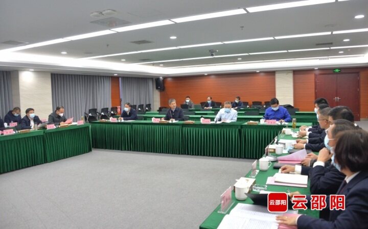 严华到市烟草专卖局（公司）调研并调度全市烟叶产业发展工作