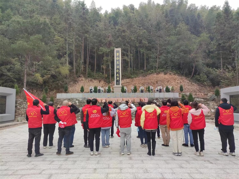 以红育廉 树清风正气——邵东市堡面前乡开展“学习党的二十大、重走解放战争胜利之路”红色主题教育活动