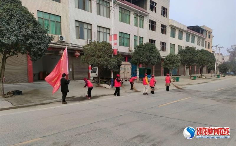 新宁县巡田乡：党建引领+志愿者活动 打好蓝天保卫战