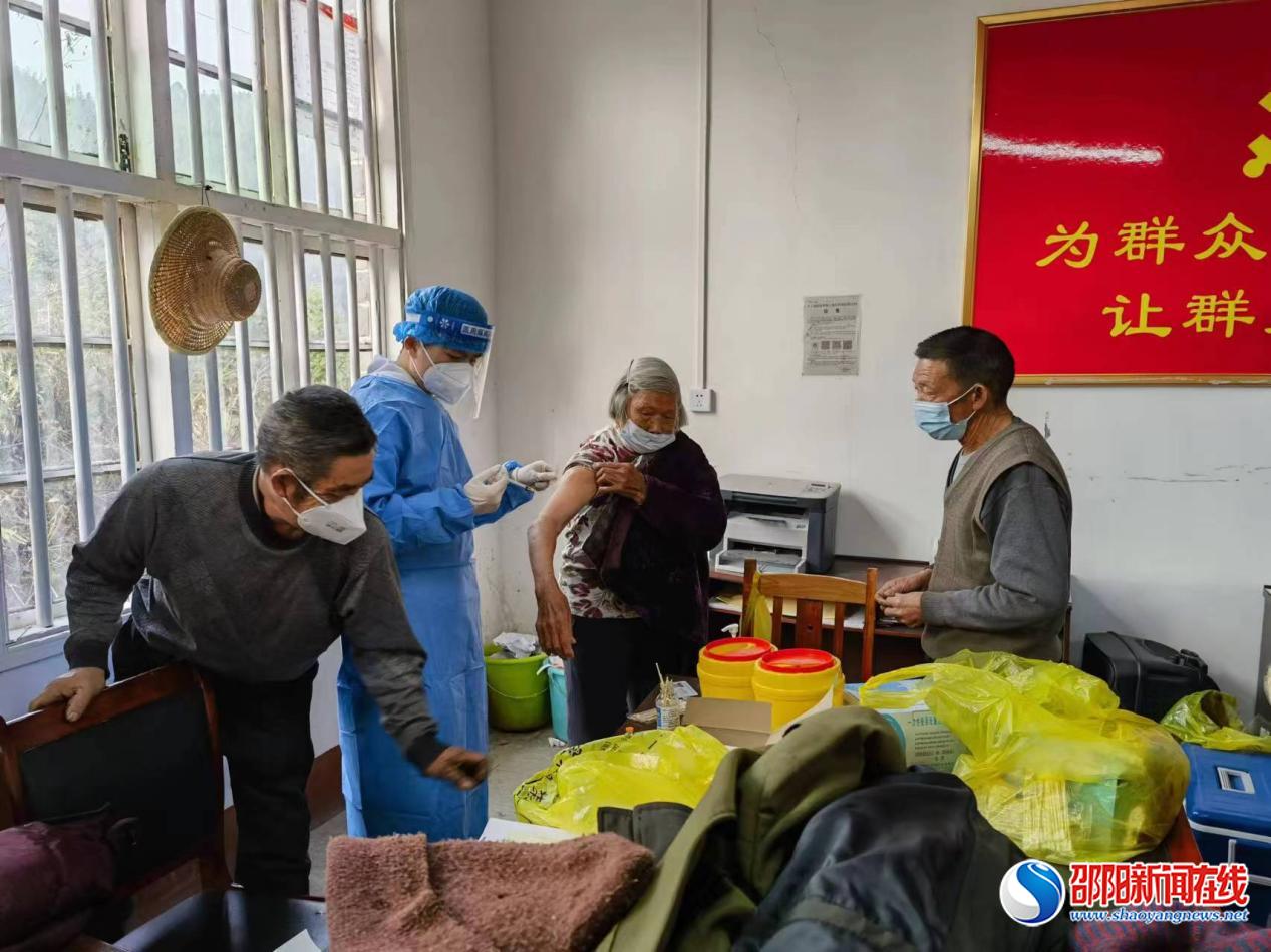 洞口县桐山乡：有序推进疫苗接种，筑牢安全健康屏障