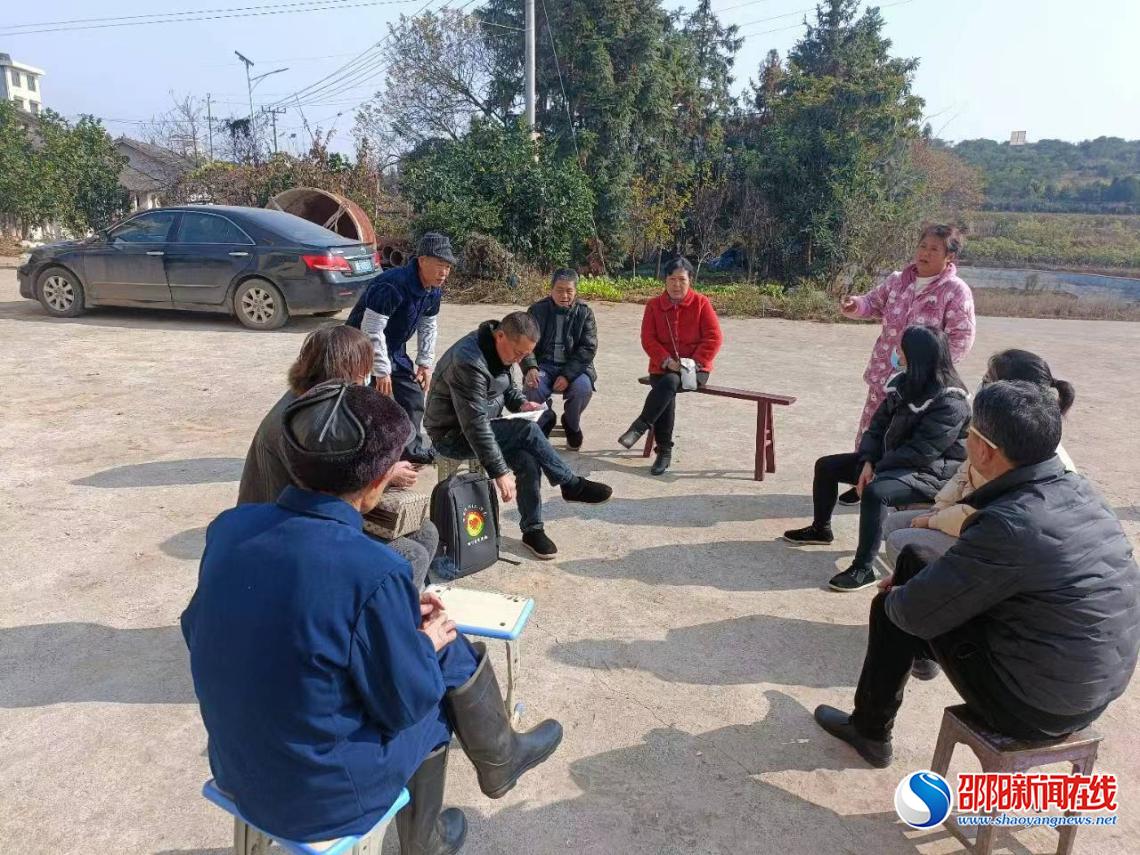 洞口县茶铺茶场管理区开展自建房安全宣传活动