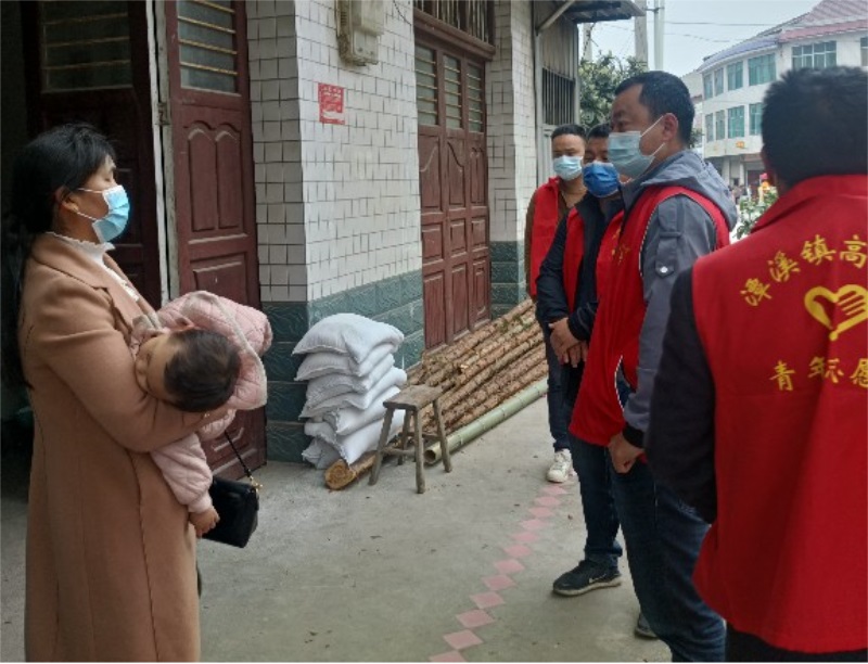 新邵县潭溪镇：一线服务“不停歇” 暖心惠民“不打烊”
