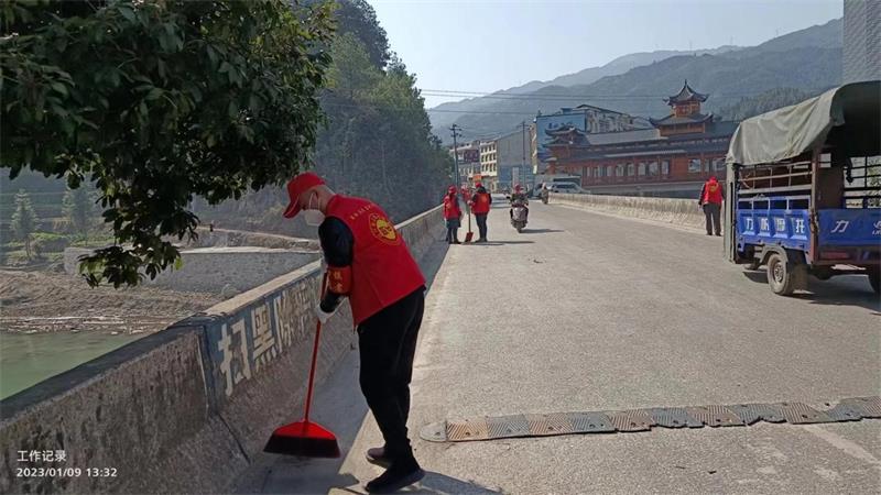 洞口县江口镇：净美家园迎新年