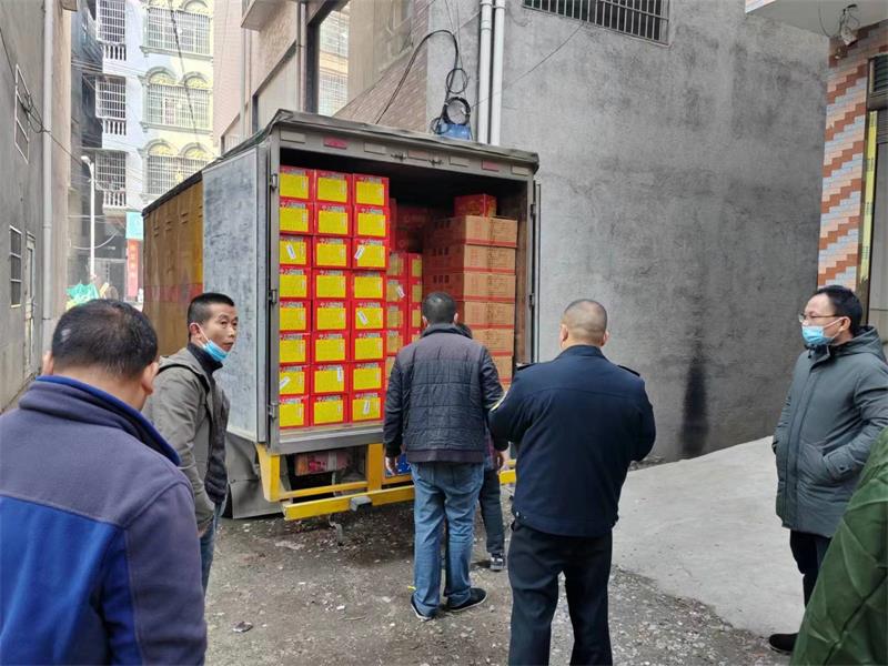 洞口县月溪镇重拳出击打击非法储存烟花爆竹行为