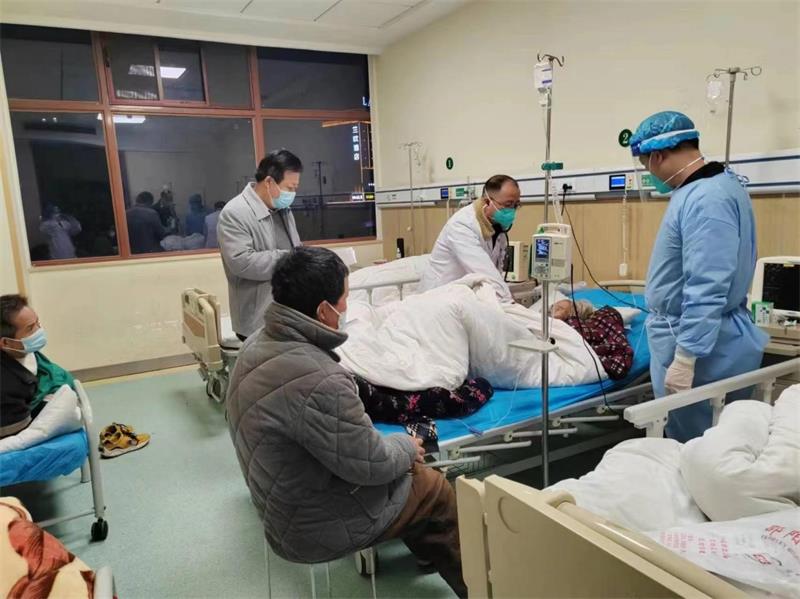 邵阳县人民医院：竭诚为生命，战在最前沿
