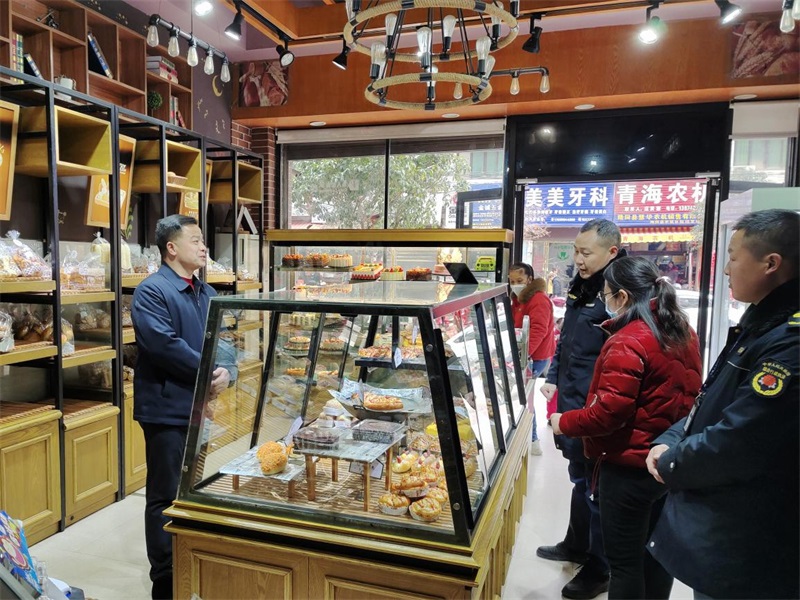 隆回县荷香桥镇开展食品药品安全专项督导