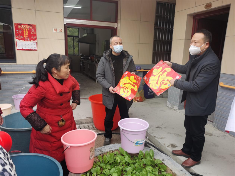洞口县古楼乡开展敬老院春节前慰问暨安全隐患检查工作