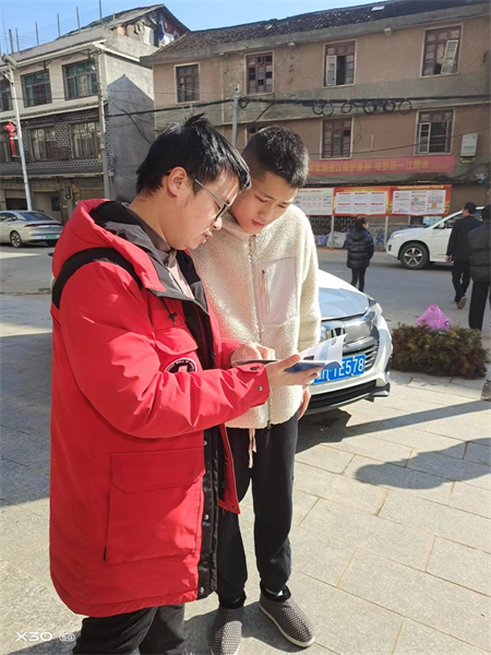 洞口县江口镇开展春节期间禁毒工作宣传活动