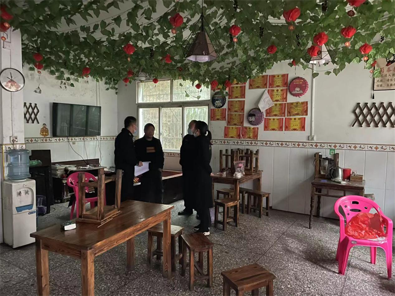 洞口县月溪镇召开开展自建房安全隐患再摸排再整治专项行动研究会议