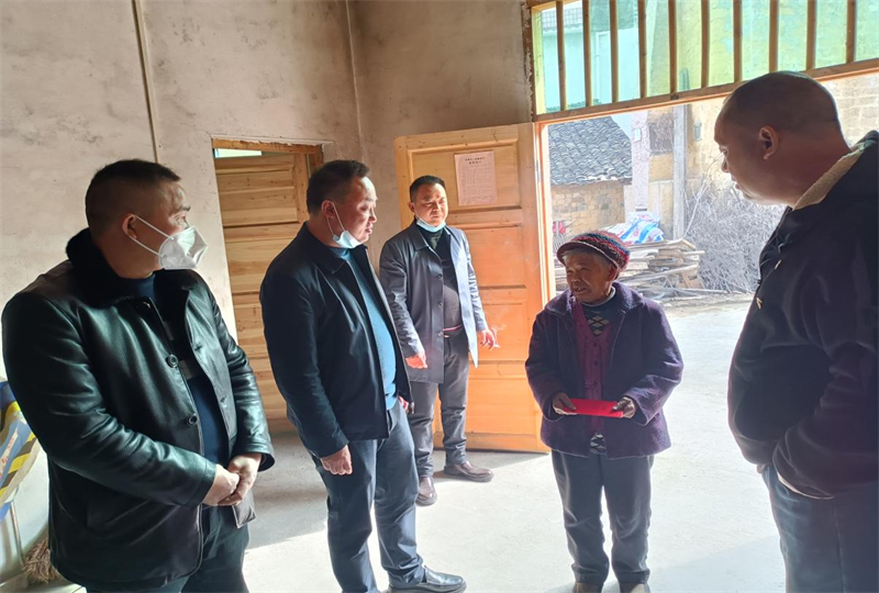 ​隆回县自然资源局：改善住房条件 温暖群众人心