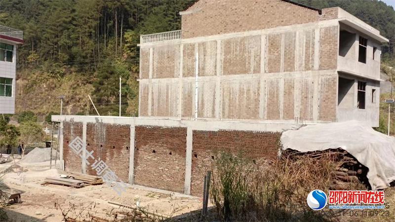 洞口县江口镇强化自建房审批监管