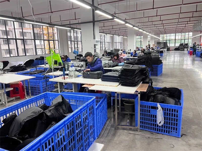 邵东：本地企业生产忙 吸引“归雁”返乡就业