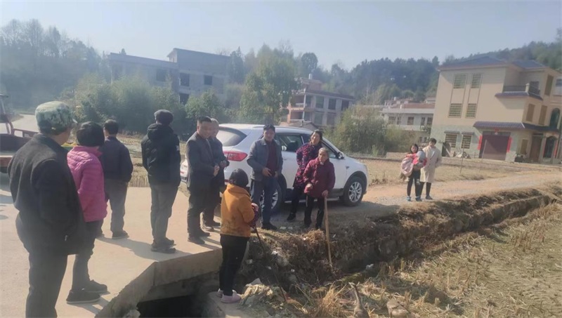 洞口县水东镇杨万村：积极推动土地流转 夯实粮食生产基础