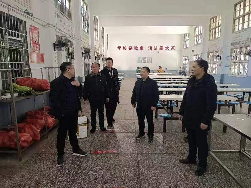 洞口县江口镇：人大代表监督食品安全，为百姓“舌尖安全”护航