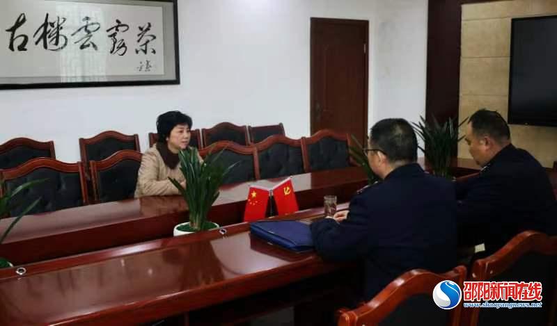 ​洞口县税务局组织开展走访“两会”代表、委员活动
