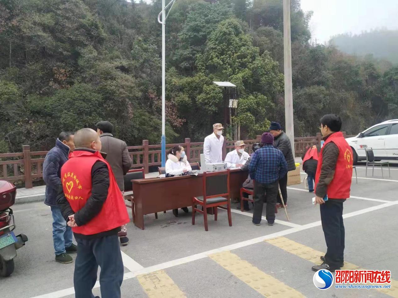 洞口县长塘瑶族乡：党员志愿服务搭建党群连心桥 助推民族团结进步