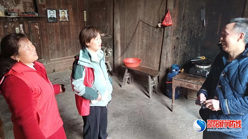 洞口县渣坪乡开展农村自建房安全常识宣传活动