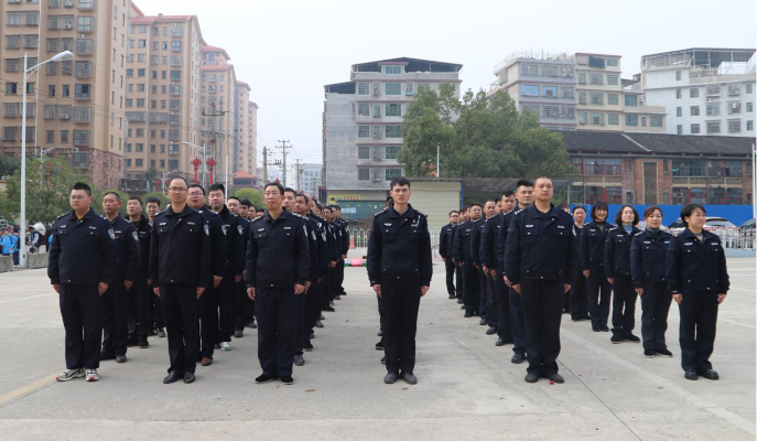 邵东市公安局交警大队组织大队200余名辅警进行为期三天的轮训
