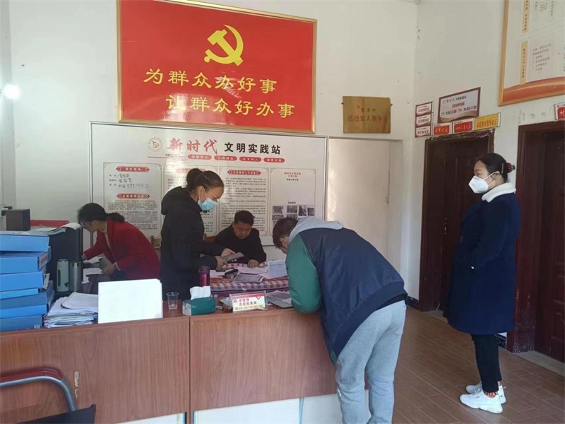 洞口县山门镇：“上门服务”办理优待证  未巡先改工作有实效