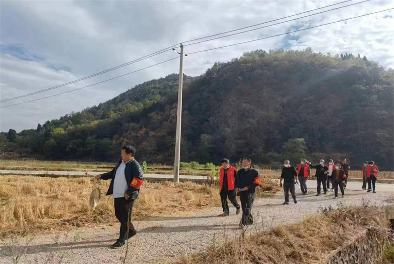 新宁县巡田乡：乡村两级齐发力 森林防火出实招