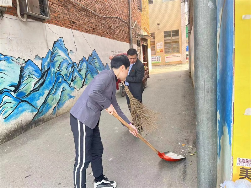 广发银行邵阳分行开展“弘扬雷锋精神 践行志愿服务”活动