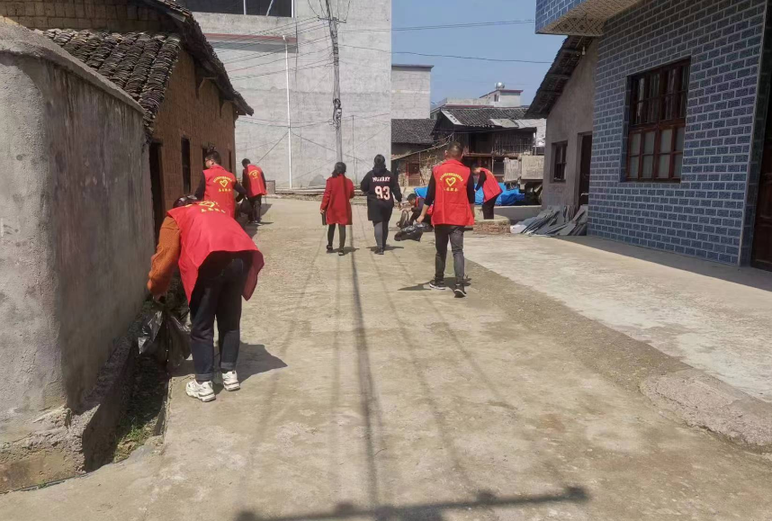 新宁县城镇农村建设投资有限公司开展学雷锋志愿服务主题活动