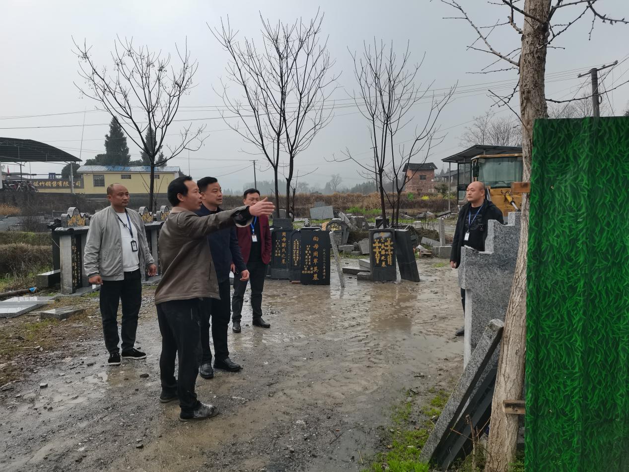 隆回县荷香桥镇：加强扬尘治理，巩固环保成果